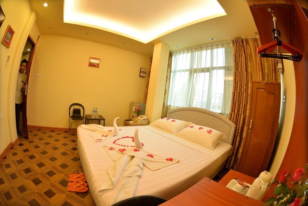 New Golden Forward Hotel Rangoon Værelse billede