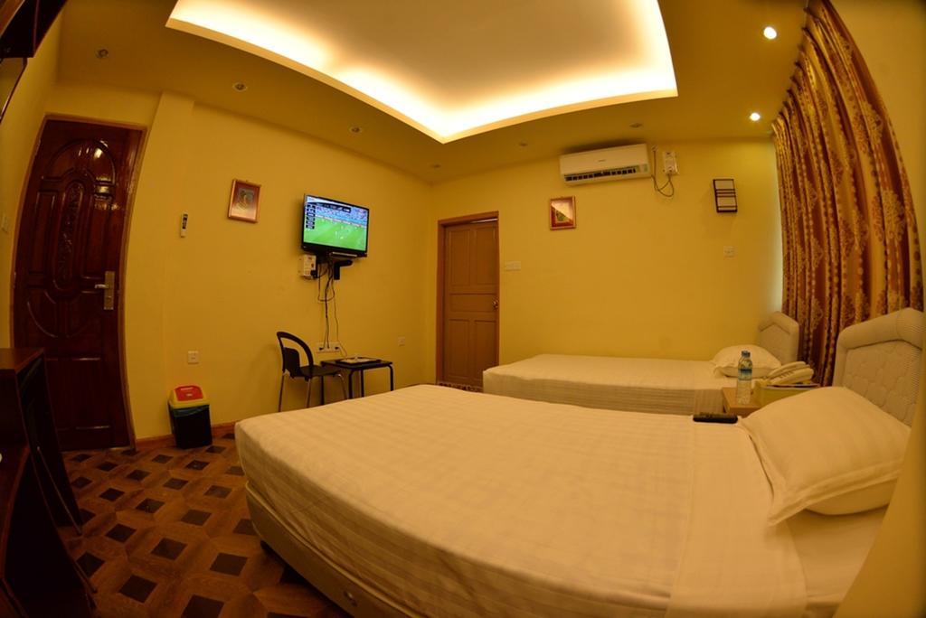 New Golden Forward Hotel Rangoon Eksteriør billede