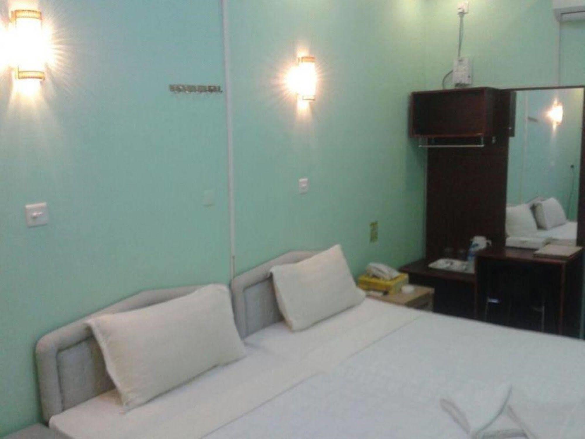 New Golden Forward Hotel Rangoon Eksteriør billede